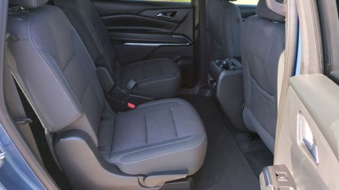 Used 2024 Chevrolet Traverse LT image 19
