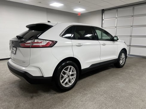 Used 2024 Ford Edge SEL image 12