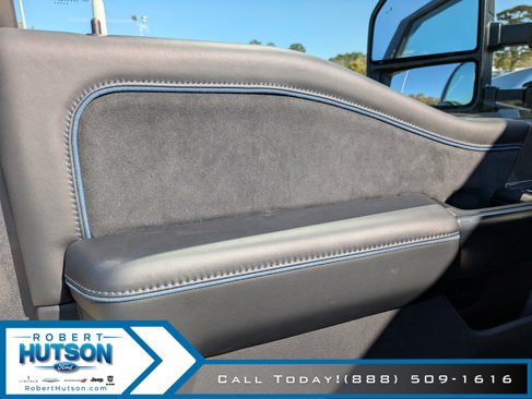 New 2025 Ford F250 Platinum image 16