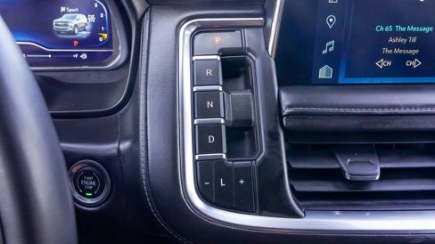 Used 2023 Chevrolet Suburban LT image 32