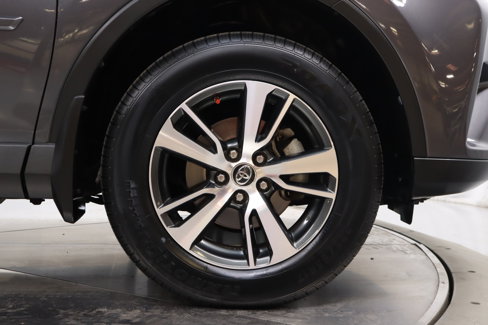 Used 2016 Toyota RAV4 XLE image 32