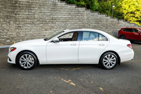 Used 2017 Mercedes-Benz E 300 4MATIC image 9