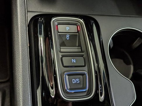 Certified 2025 Honda Pilot Sport image 23