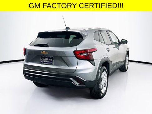 Certified 2025 Chevrolet Trax LS w/ Driver Confidence Package image 7