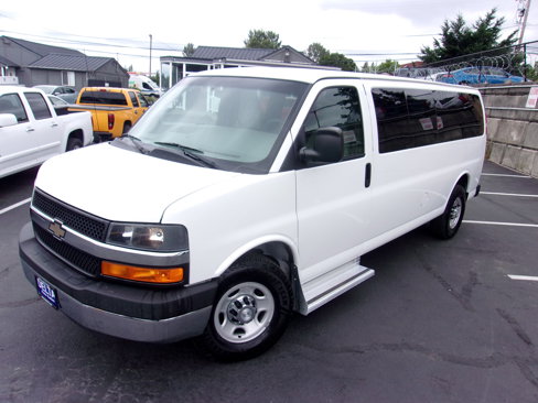 Used 2016 Chevrolet Express 3500 LT w/ LT Preferred Equipment Group image 4