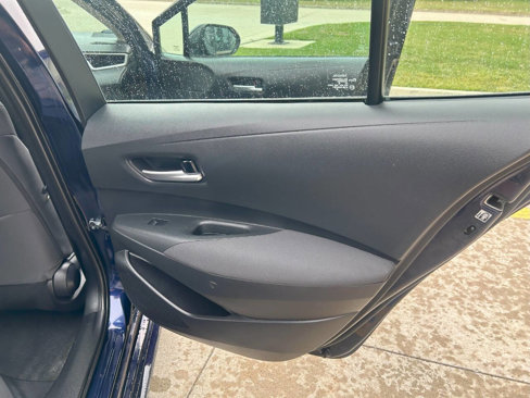 Used 2020 Toyota Corolla LE image 33