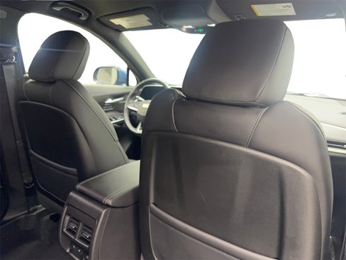 Used 2025 Cadillac XT4 Premium Luxury w/ Technology Package image 43