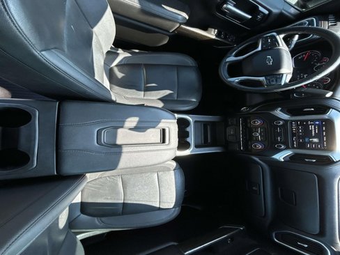 Used 2021 Chevrolet Silverado 1500 LT Trail Boss w/ Convenience Package II image 12