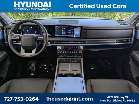 Used 2025 Hyundai Santa Fe Limited image 24