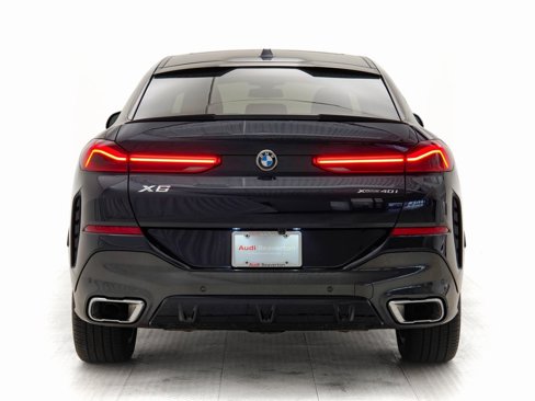 Used 2025 BMW X6 xDrive40i w/ Climate Comfort Package image 33