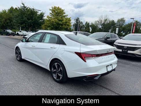 Used 2022 Hyundai Elantra Limited image 10