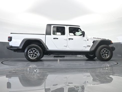 Used 2024 Jeep Gladiator Rubicon image 65