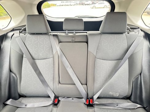 Used 2025 Toyota RAV4 XLE image 38