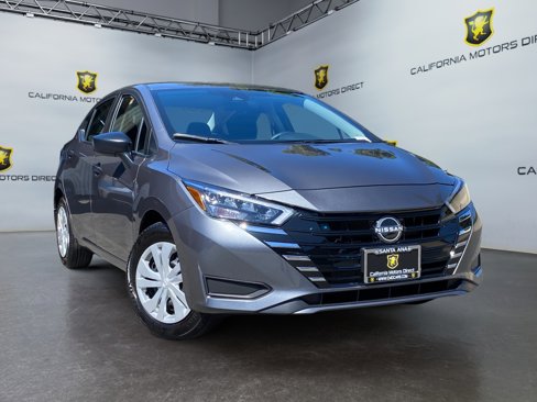 Used 2025 Nissan Versa S w/ Trunk Package image 3