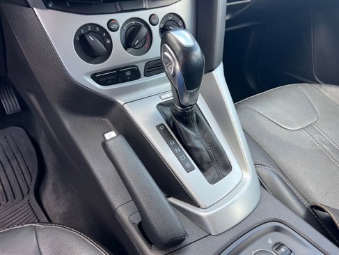 Used 2014 Ford Focus SE w/ Equipment Group 201A image 34