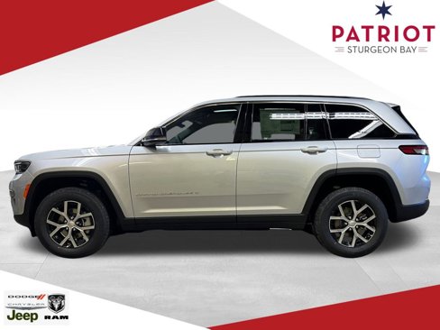New 2025 Jeep Grand Cherokee Limited w/ Trailer Tow Package image 8