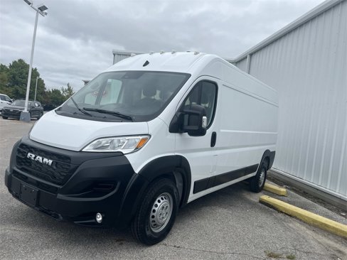 Used 2025 RAM ProMaster 2500 w/ Convenience Group image 5