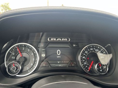 New 2025 RAM 1500 Laramie image 12