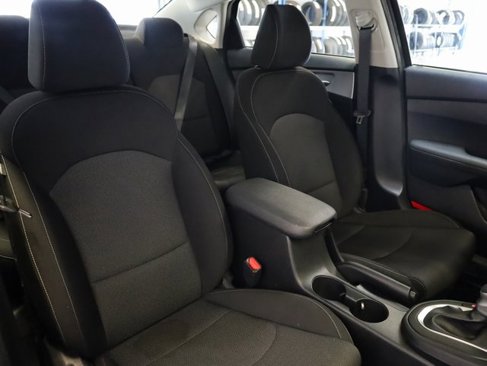 Used 2024 Kia Forte LXS image 6
