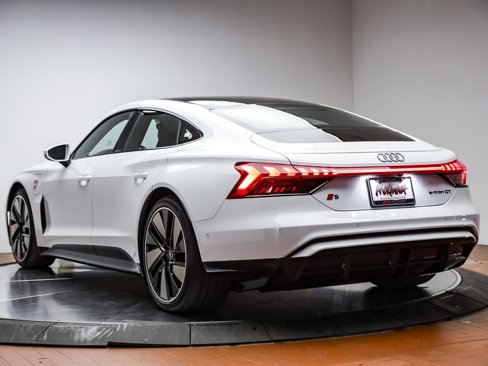 New 2025 Audi S e-tron GT Premium Plus image 19