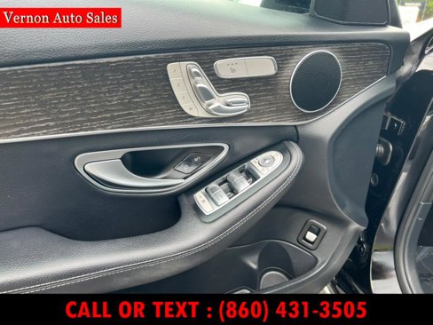 Used 2019 Mercedes-Benz C 300 4MATIC Sedan image 10