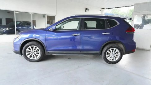 Used 2020 Nissan Rogue SV image 8