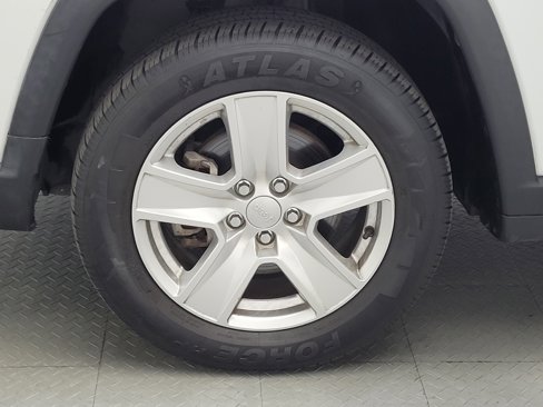 Used 2022 Jeep Compass Latitude w/ Sun and Sound Group image 31