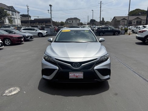 Used 2022 Toyota Camry SE image 8