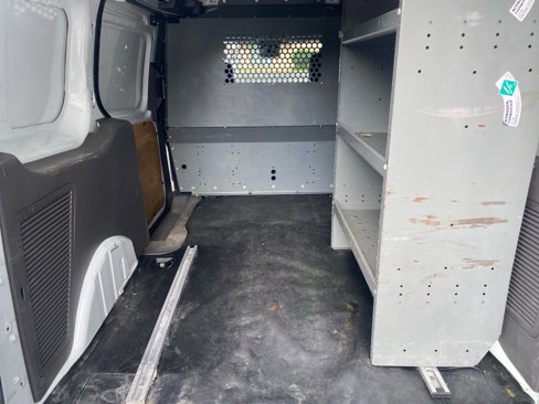 Used 2020 Ford Transit Connect XLT image 18