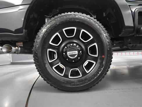 Used 2024 Ford F250 Platinum image 14