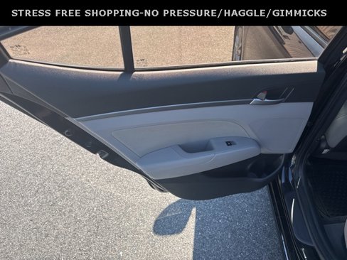 Used 2018 Hyundai Elantra Value Edition w/ Cargo Package image 27