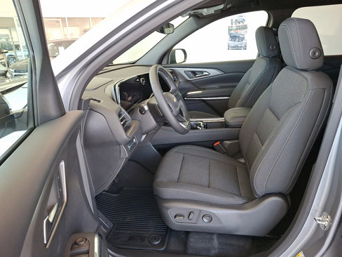 New 2026 Chevrolet Traverse LT image 9