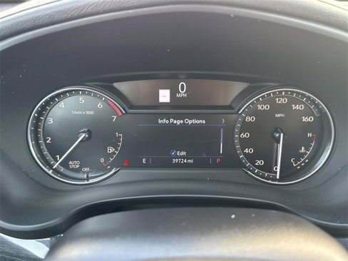 Used 2022 Cadillac XT4 Premium Luxury w/ Enhanced Visibility Package image 9