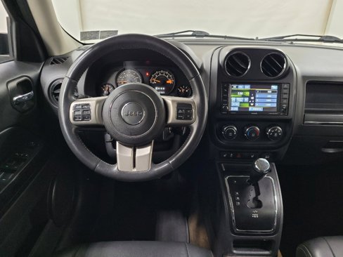 Used 2016 Jeep Patriot High Altitude image 22