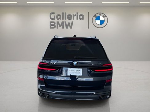 Used 2026 BMW X7 xDrive40i w/ M Sport Package image 11