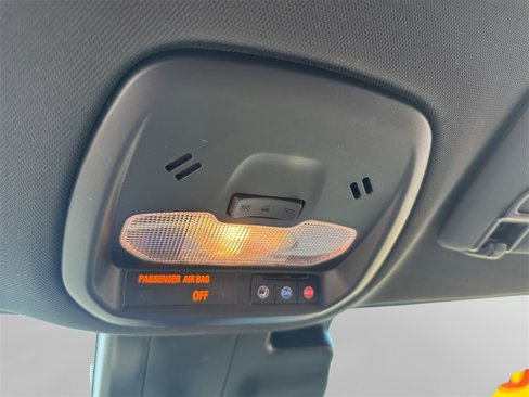 Certified 2025 Chevrolet Trax RS w/ Driver Confidence Package image 22