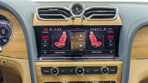 New 2024 Bentley Bentayga image 20