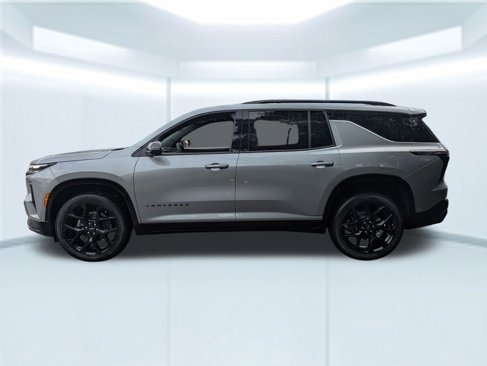 New 2026 Chevrolet Traverse RS w/ LPO, Floor Liner Package image 2