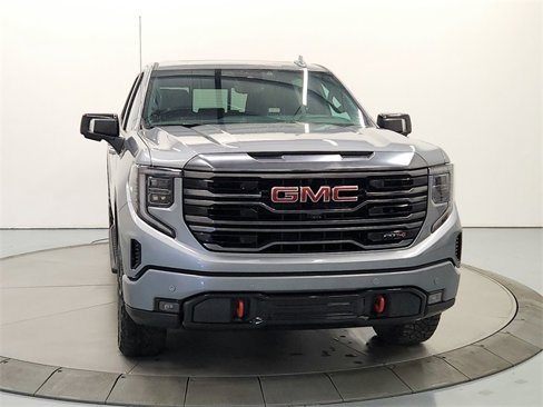 Used 2024 GMC Sierra 1500 AT4 w/ Technology Package image 3