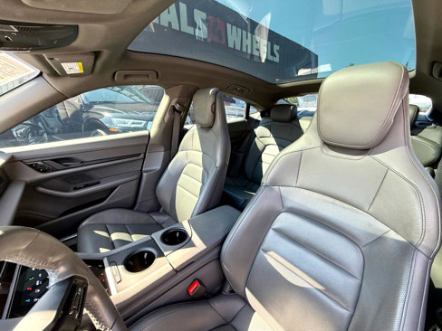 Used 2020 Porsche Taycan 4S image 23
