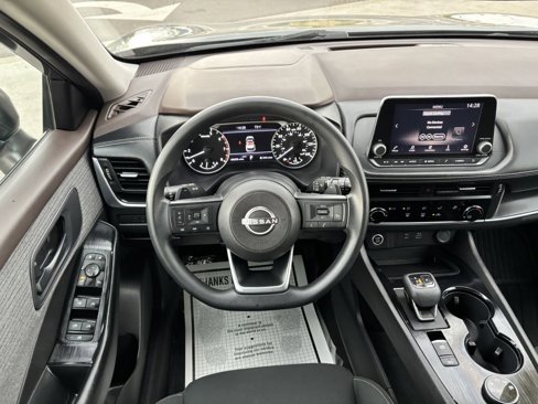 Used 2023 Nissan Rogue S image 21