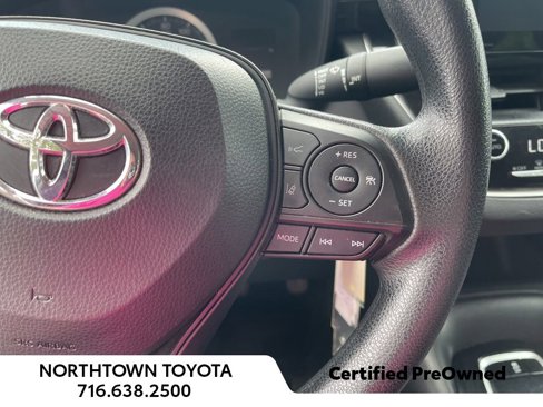 Used 2022 Toyota Corolla LE image 20