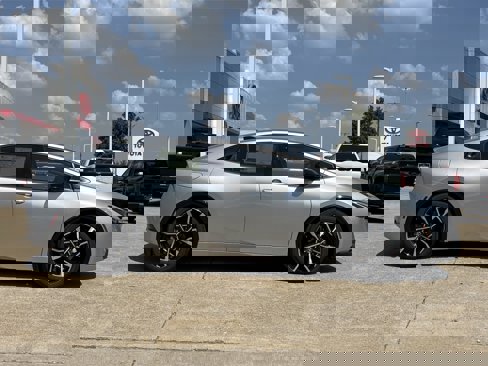 New 2026 Toyota Prius Plug-In Hybrid image 2