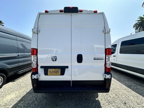 Used 2024 RAM ProMaster 2500 w/ Convenience Group image 5