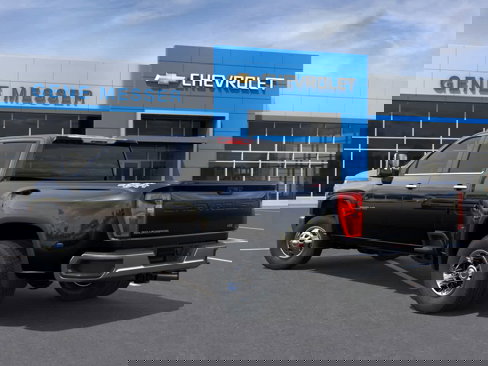 New 2026 Chevrolet Silverado 3500 LTZ image 3