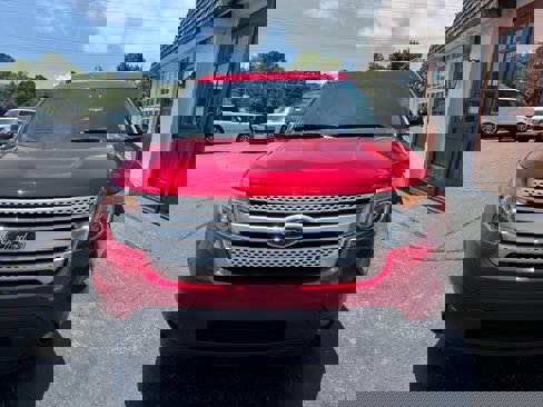 Used 2012 Ford Explorer XLT w/ Class III Trailer Tow Pkg image 35