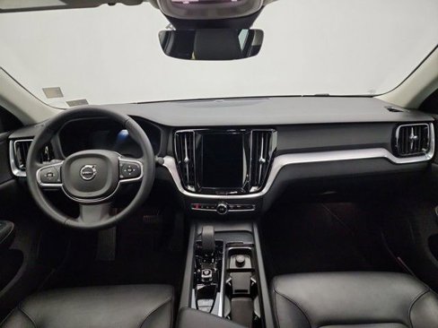 Used 2024 Volvo S60 B5 Core image 19