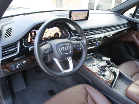 Used 2017 Audi Q7 3.0T Prestige w/ Prestige Package image 15