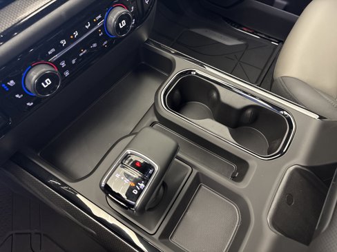 New 2026 Chevrolet Silverado 1500 ZR2 image 22