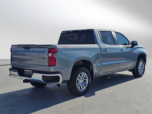 New 2026 Chevrolet Silverado 1500 LT image 3